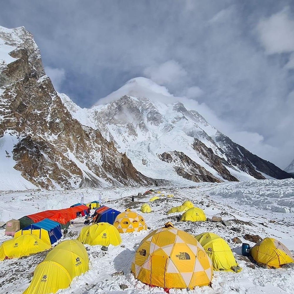 Everest Base Camp (5,364 m) - Gorak Shep (5,140 m)