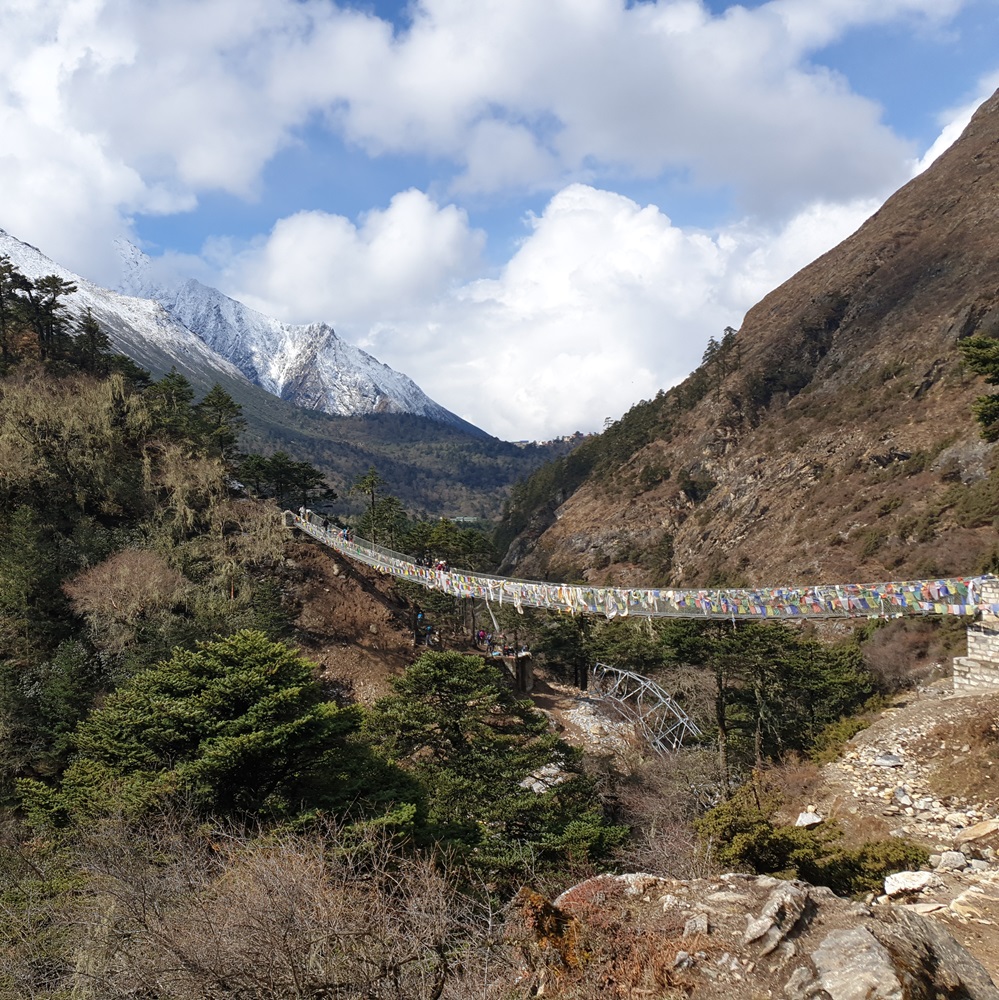 Machhermo (4,470 m) - Gokyo (4,790 m)