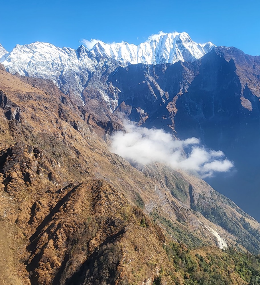 Jagat (1,310 m) - Dharapani (1,960 m)